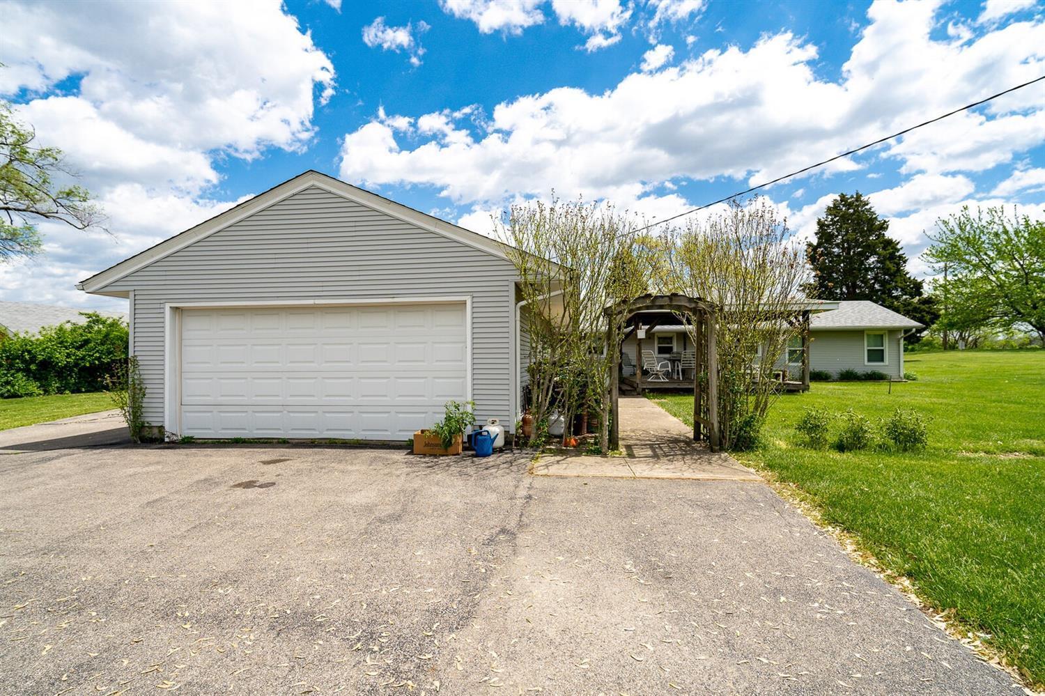 11991 Mill Road Cincinnati, OH 45240 - Photo 6 of 36 Gallery Image 6