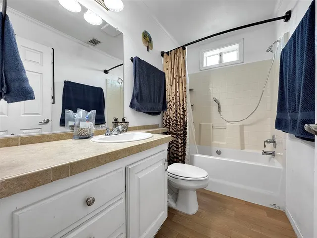 $299,900 | 433 Valerie Street, Corpus Christi, TX 78418