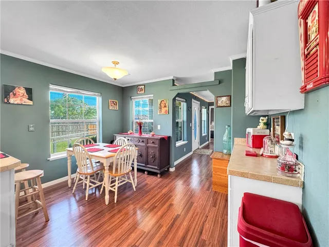 $299,900 | 433 Valerie Street, Corpus Christi, TX 78418