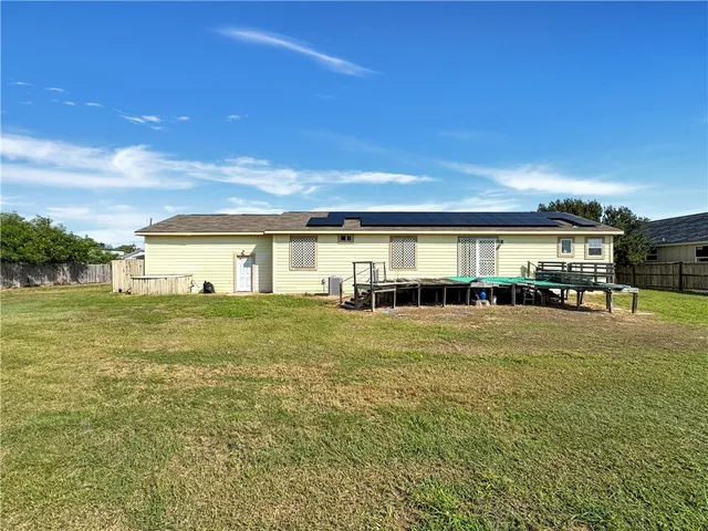 $299,900 | 433 Valerie Street, Corpus Christi, TX 78418