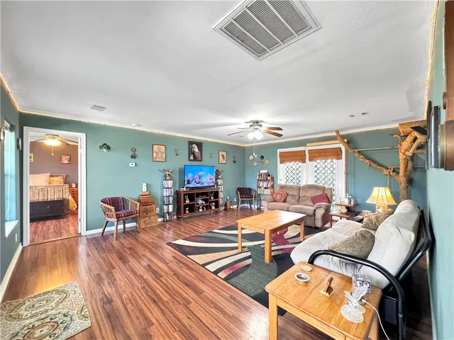 $299,900 | 433 Valerie Street, Corpus Christi, TX 78418