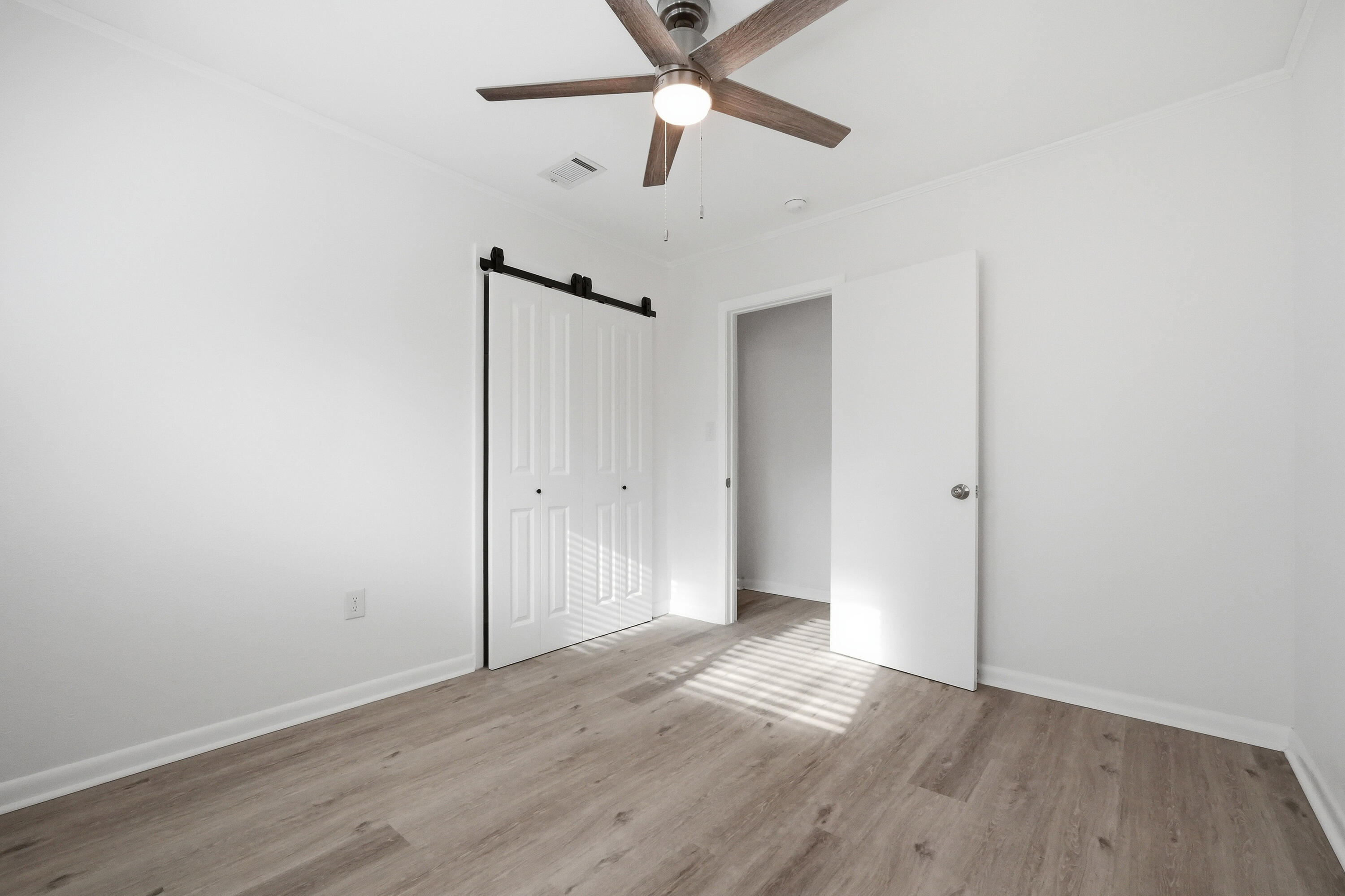 547 Mooney Road Northeast Fort Walton Beach, FL 32547 - Photo 29 of 52 547 mooney rd ne-48