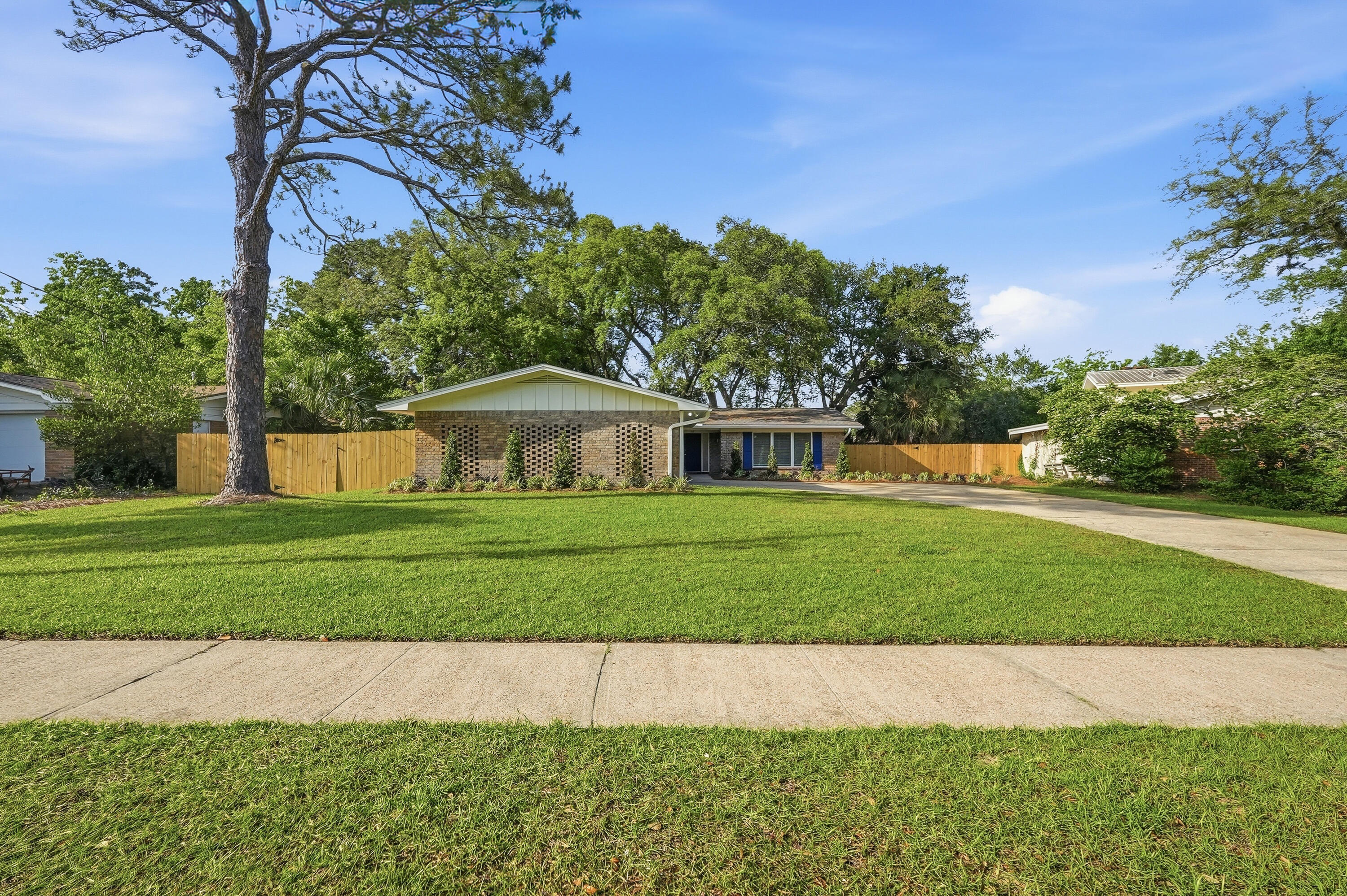547 Mooney Road Northeast Fort Walton Beach, FL 32547 - Photo 37 of 52 547 mooney rd ne-5