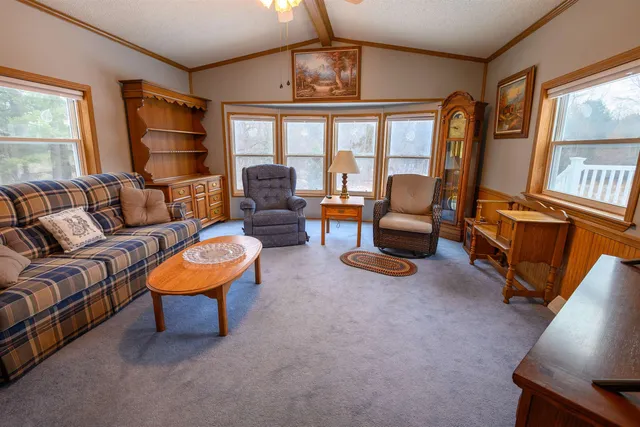 $1,100,000 | N4084 10th Drive, Montello, WI 53949