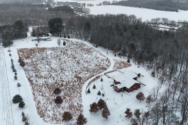 $1,100,000 | N4084 10th Drive, Montello, WI 53949