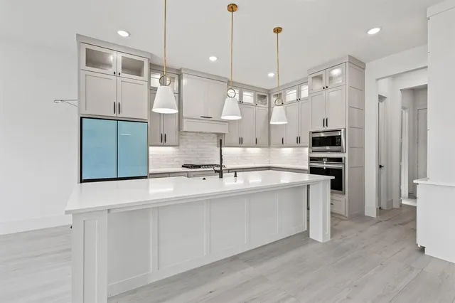 $729,999 | 3720 Parkwood Lane, Denison, TX 75020