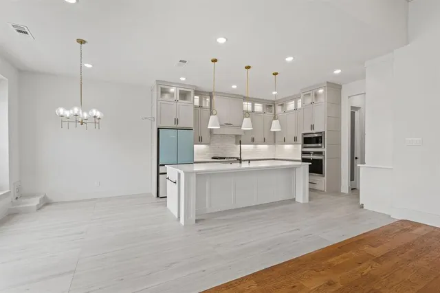 $729,999 | 3720 Parkwood Lane, Denison, TX 75020