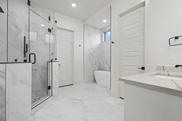 $729,999 | 3720 Parkwood Lane, Denison, TX 75020