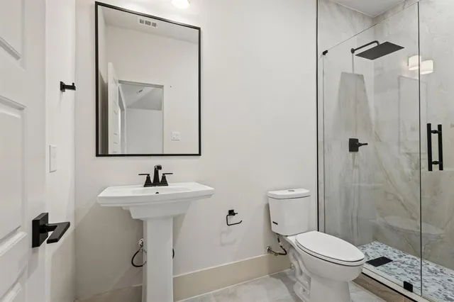 $729,999 | 3720 Parkwood Lane, Denison, TX 75020