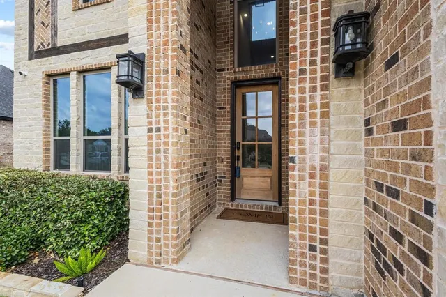 $729,999 | 3720 Parkwood Lane, Denison, TX 75020
