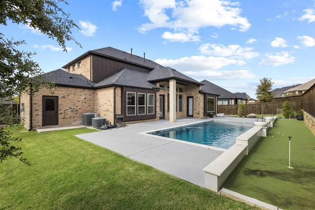 $729,999 | 3720 Parkwood Lane, Denison, TX 75020