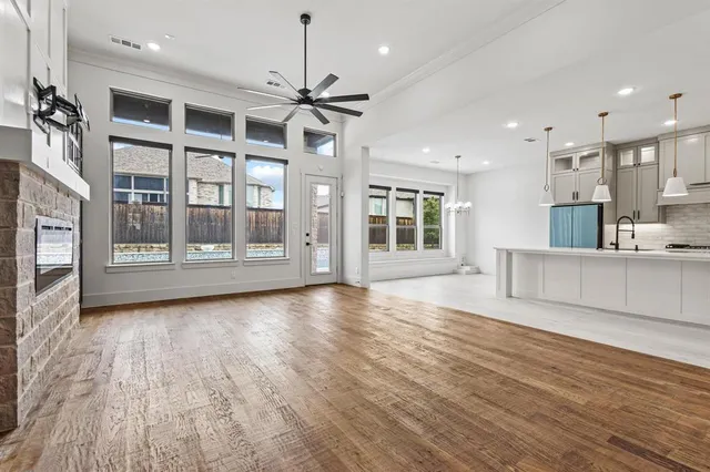 $729,999 | 3720 Parkwood Lane, Denison, TX 75020