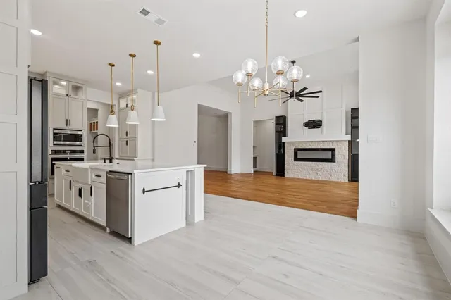 $729,999 | 3720 Parkwood Lane, Denison, TX 75020