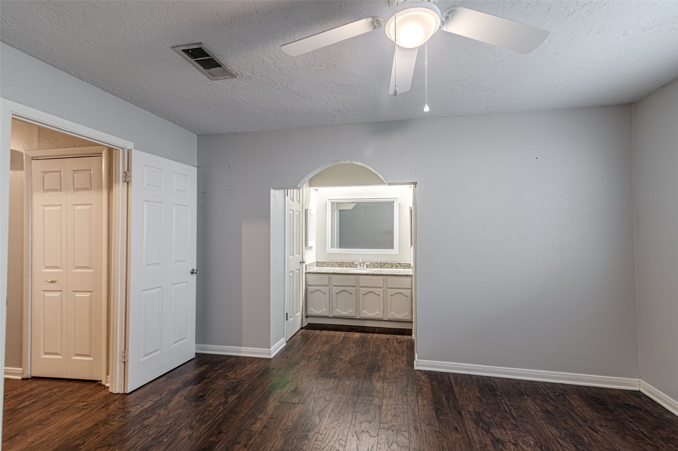 9702 Birsay Street Spring, TX 77379 - Photo 10 of 26