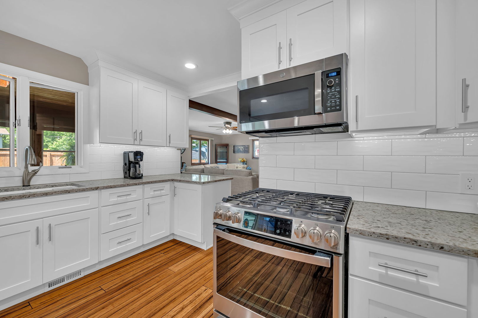 417 Greenfield Road Shorewood, IL 60404 - Photo 11 of 40