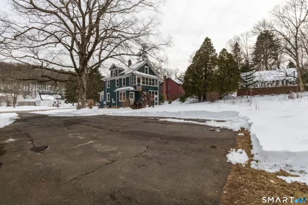 $1,800 | 63 Main Street, Middlefield, CT 06481