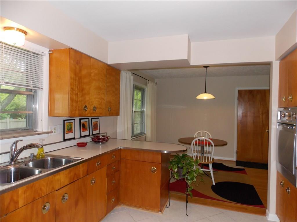 6926 Hague Road Indianapolis, IN 46256 - Photo 9 of 20 Gallery Image 9