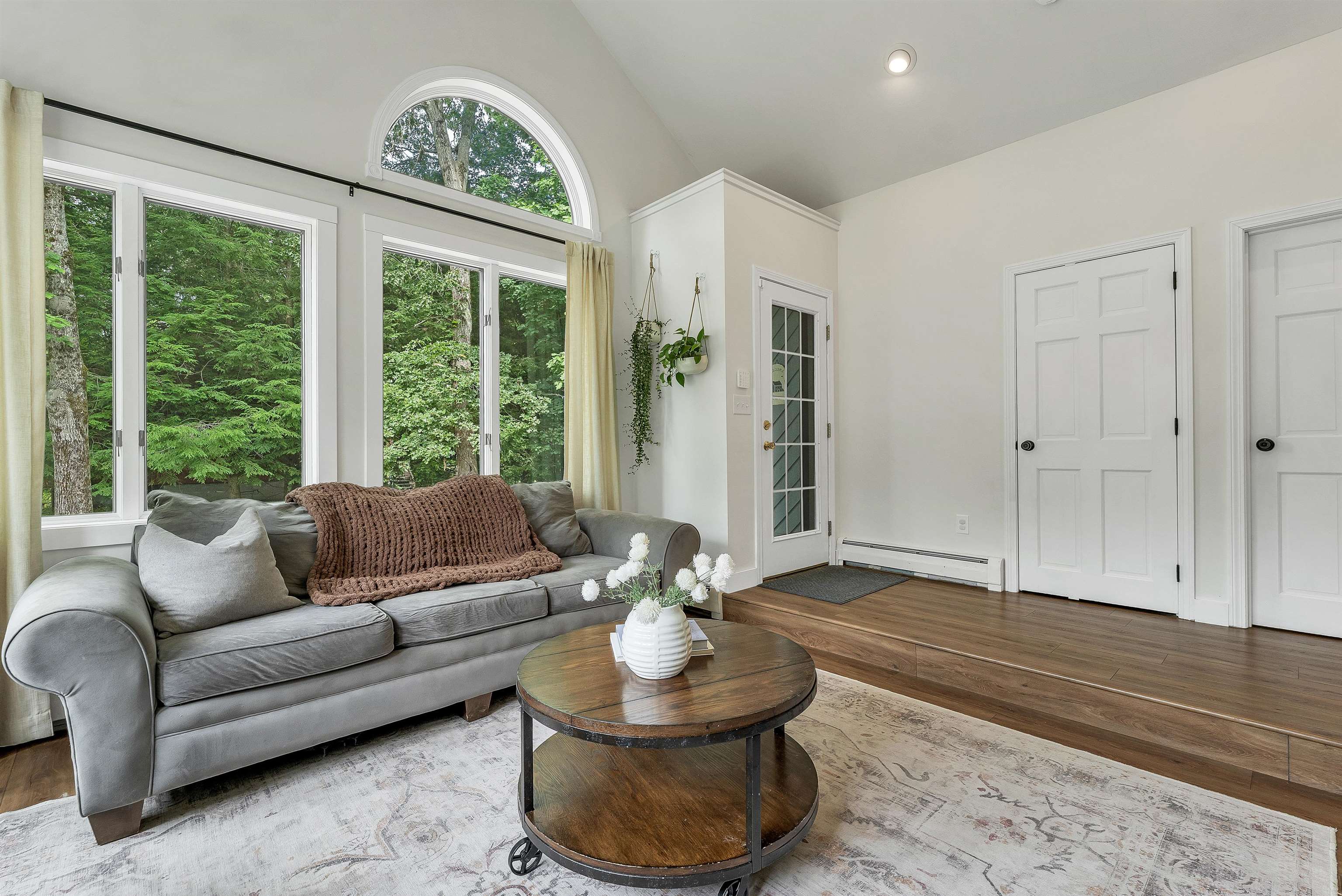 43 Redfield Circle Derry, NH 03038 - Photo 21 of 58