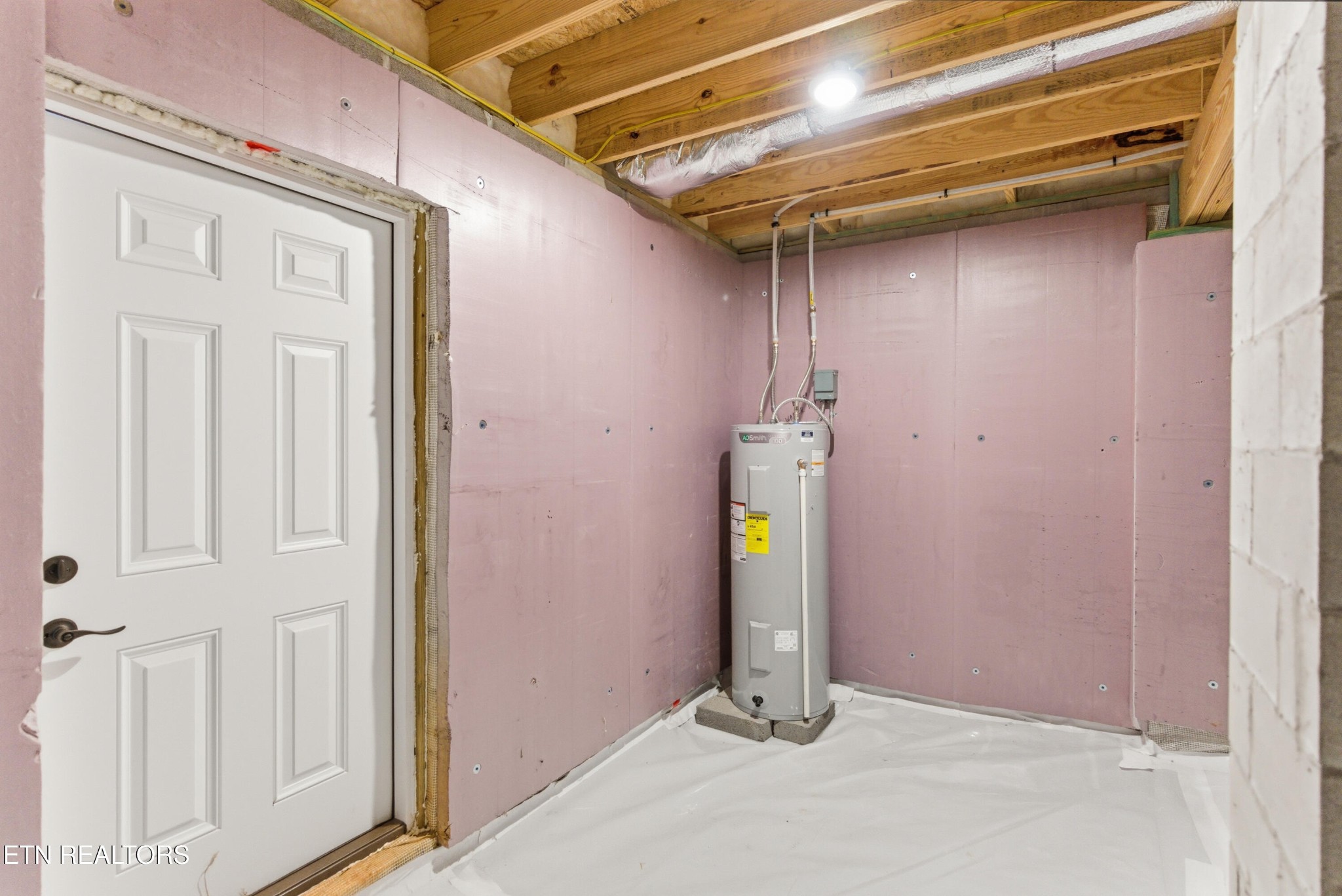 153 Washita Lane Rutledge, TN 37861 - Photo 34 of 44 a view of an empty room