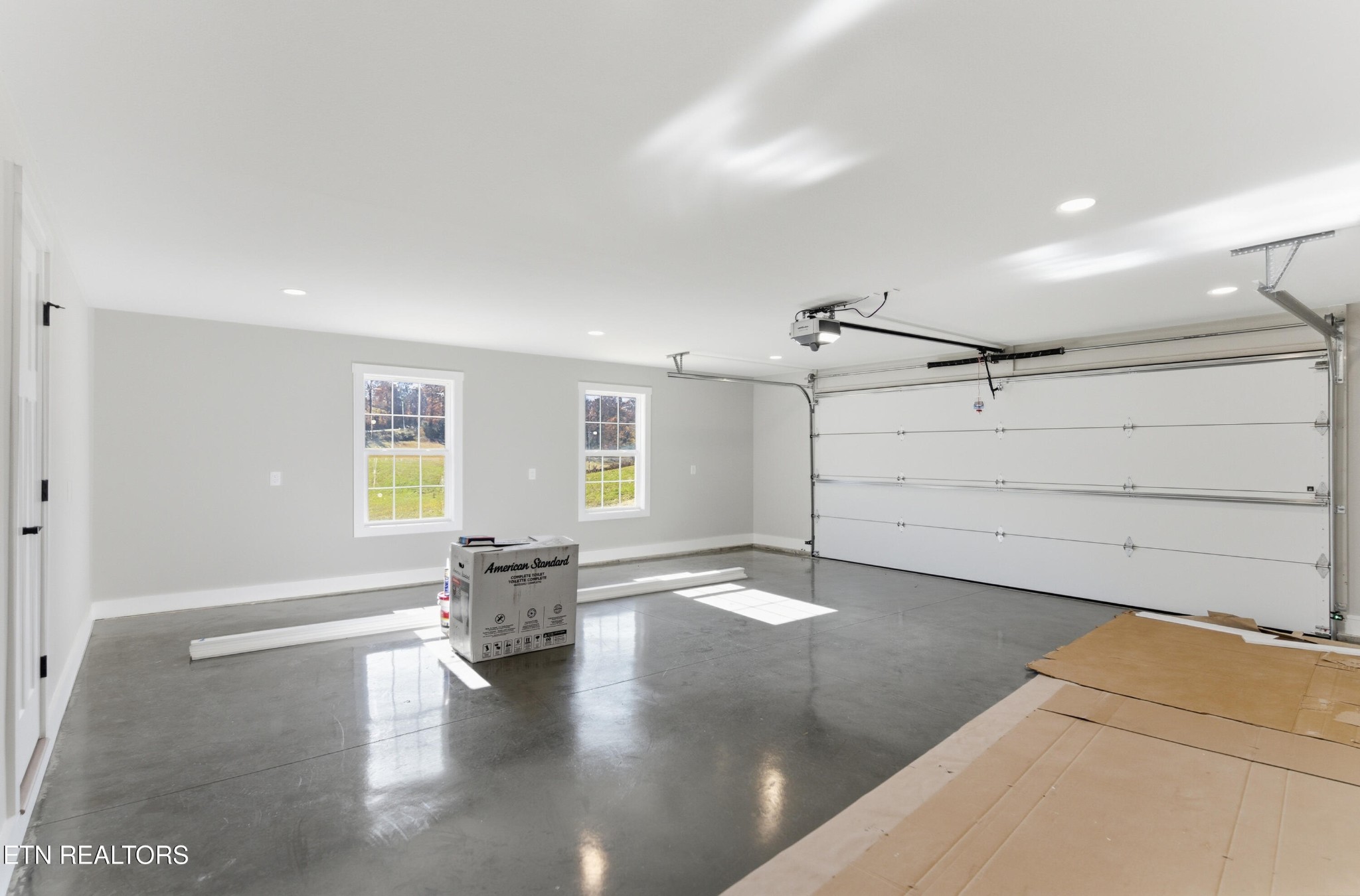 153 Washita Lane Rutledge, TN 37861 - Photo 37 of 44 a view of empty room with wooden floor