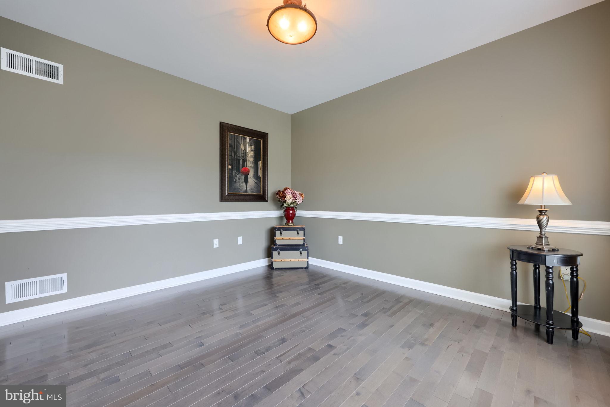 520 Duquesne Road York, PA 17402 - Photo 14 of 62