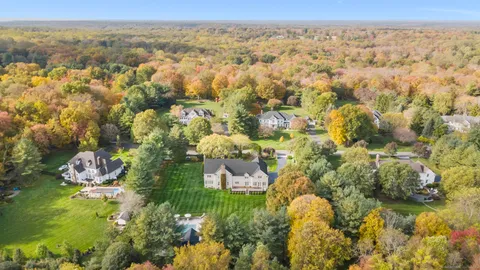 $2,799,999 | 342 Midlock Road, Fairfield, CT 06824