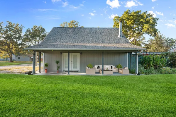 $330,000 | 241 Bluff Drive, Livingston, TX 77351