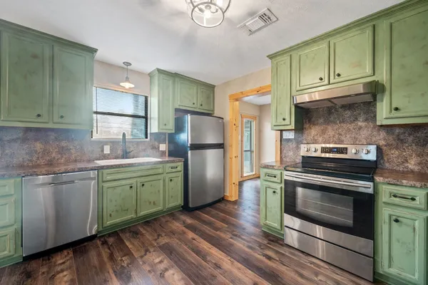 $330,000 | 241 Bluff Drive, Livingston, TX 77351