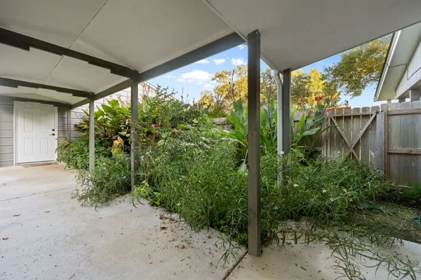 $330,000 | 241 Bluff Drive, Livingston, TX 77351