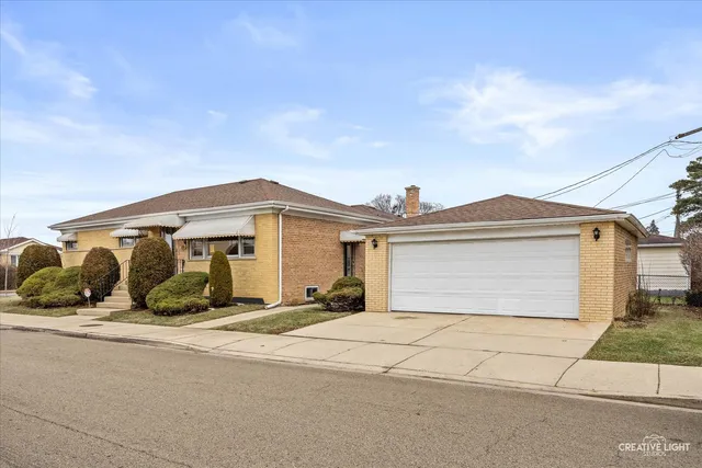 $339,900 | 7657 West Gunnison Street, Norridge, IL 60706