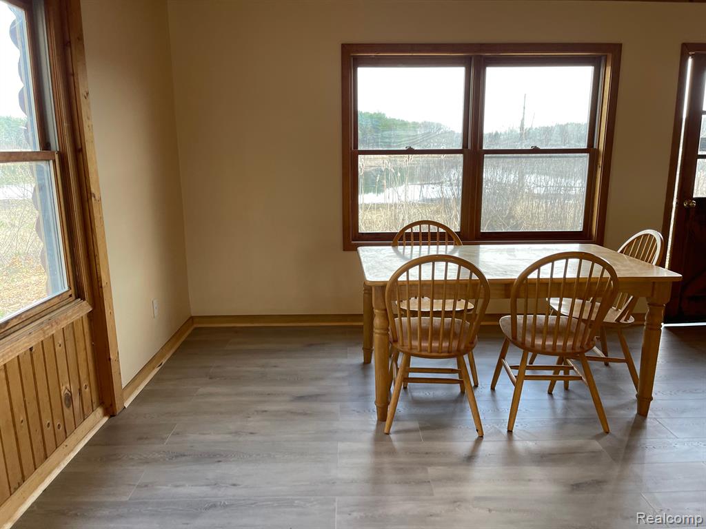 11209 White Lake Road Fenton, MI 48430 - Photo 6 of 30 Gallery Image 6