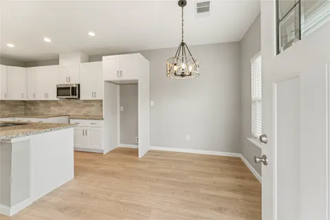 $1,599 | 5125 Jezebel Street, Unit B, Houston, TX 77033