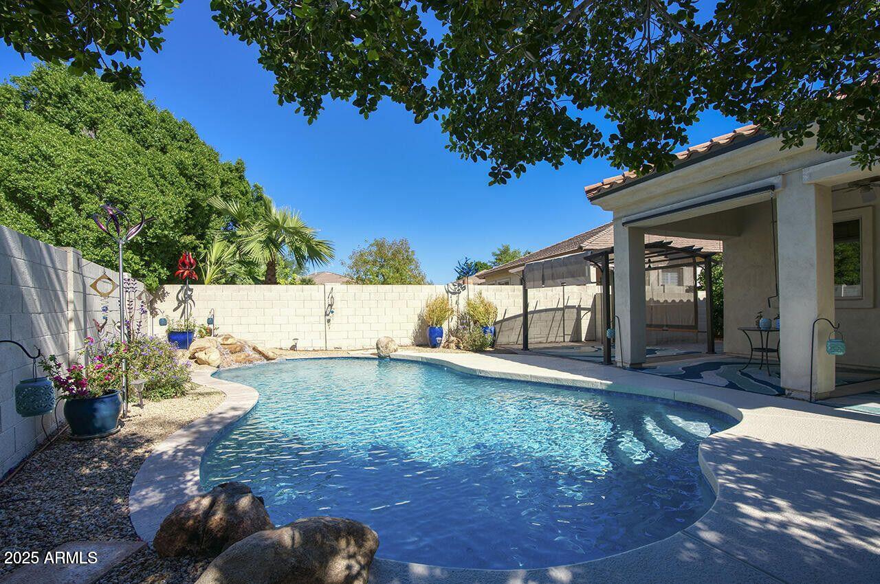 7726 South El Camino Drive Tempe, AZ 85284 - Photo 3 of 17