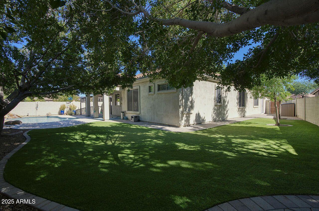 7726 South El Camino Drive Tempe, AZ 85284 - Photo 4 of 17 a view of a back yard