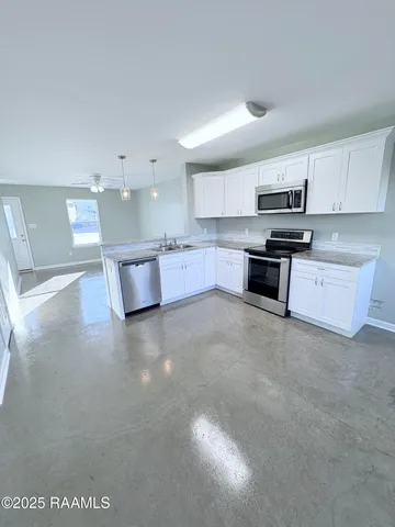 $119,000 | 1603 Dehart Drive, Unit F, New Iberia, LA 70560