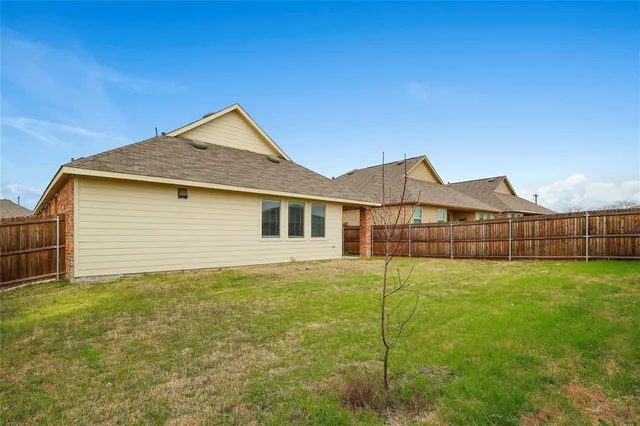 $1,995 | 2132 Whispering Sage Boulevard, Royse City, TX 75189