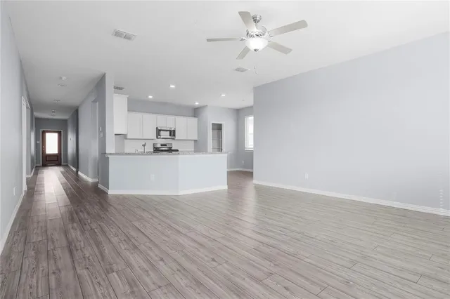 $1,995 | 2132 Whispering Sage Boulevard, Royse City, TX 75189