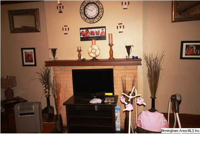 1930 Rocky Hollow Road Anniston, AL 36207 - Photo 8 of 20