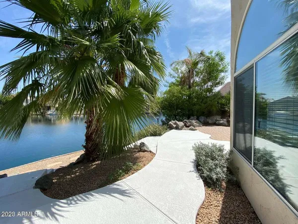 $2,750 | 1406 West Lake Mirage Court, Gilbert, AZ 85233