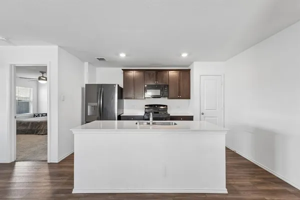 $297,999 | 1810 River Crossing Drive, Anna, TX 75409