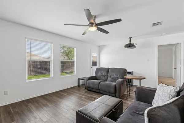 $297,999 | 1810 River Crossing Drive, Anna, TX 75409