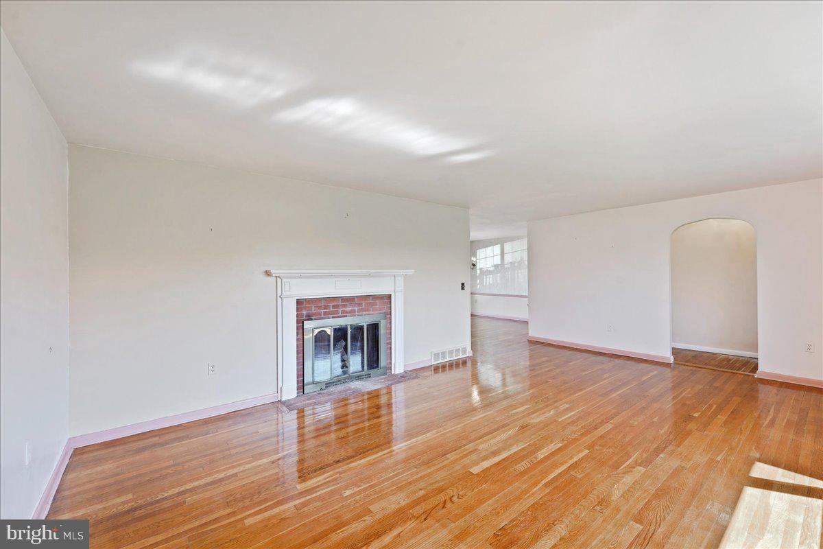1647 Robin Road Coatesville, PA 19320 - Photo 8 of 35 Gallery Image 8