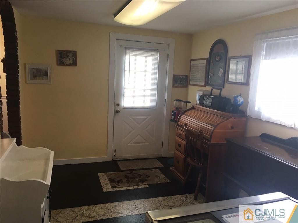 30 Altamont Road Edison, NJ 08817 - Photo 7 of 13 a room with furniture and a window