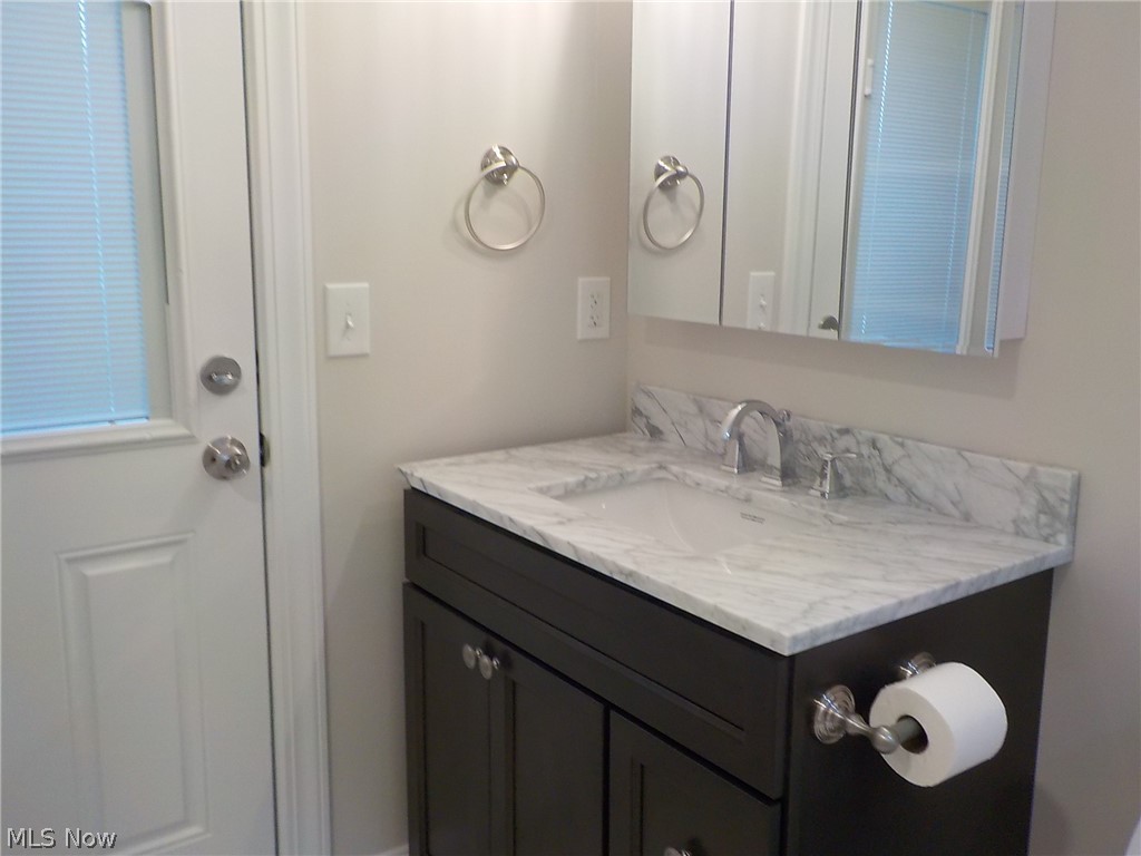 3597 Menlo Road Cleveland, OH 44120 - Photo 9 of 14