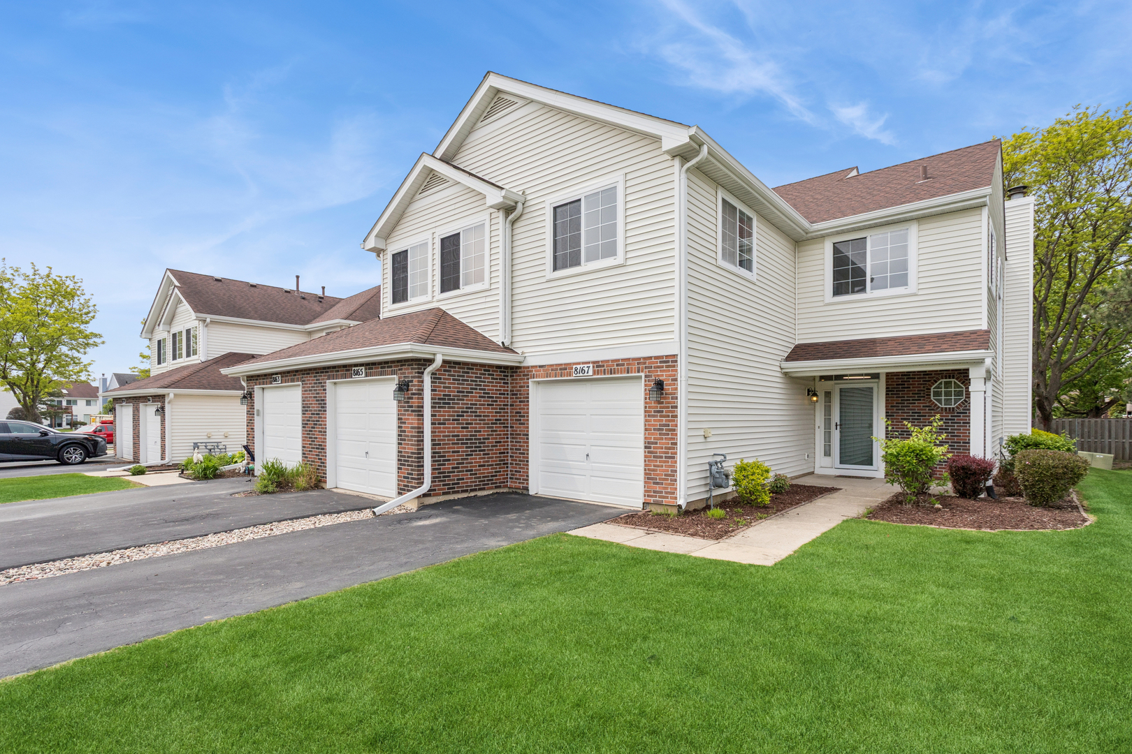 8167 Ripple Ridge Darien, IL 60561 - Photo 1 of 14