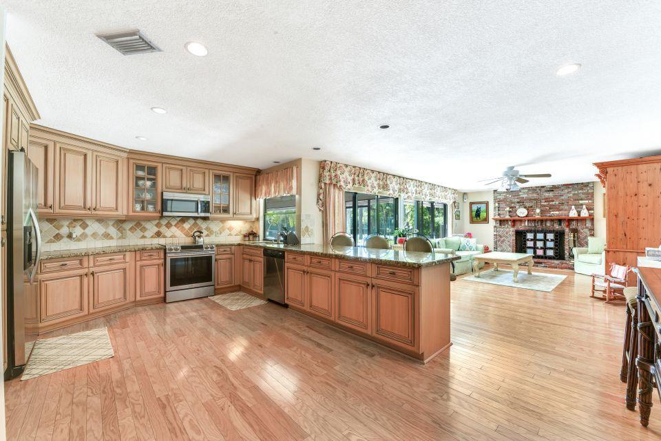 6438 Gun Club Road West Palm Beach, FL 33415 - Photo 16 of 44 Kitchen 03