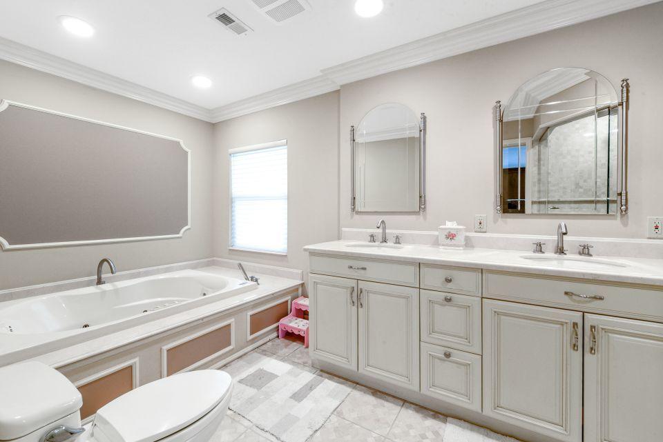 6438 Gun Club Road West Palm Beach, FL 33415 - Photo 31 of 44 Bath Room 03