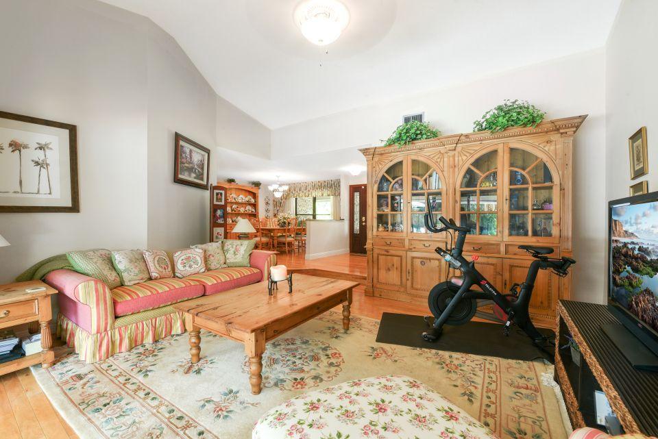 6438 Gun Club Road West Palm Beach, FL 33415 - Photo 7 of 44 Living 03