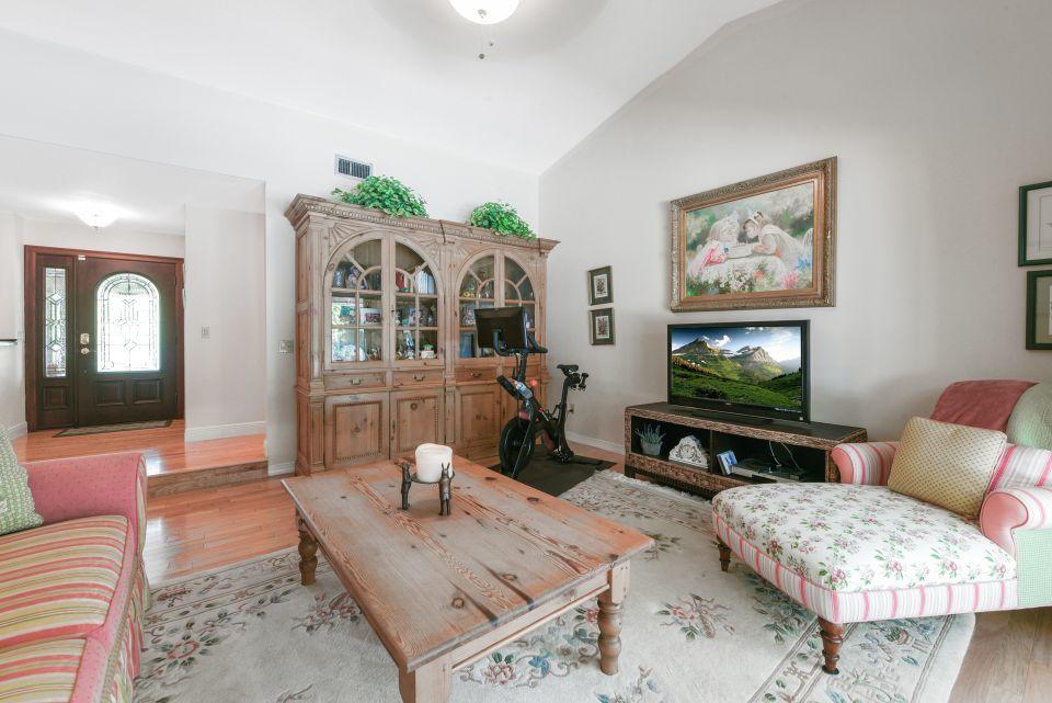 6438 Gun Club Road West Palm Beach, FL 33415 - Photo 8 of 44 Living 4