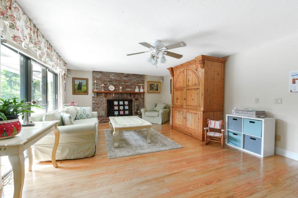 6438 Gun Club Road West Palm Beach, FL 33415 - Photo 10 of 44 Living 06
